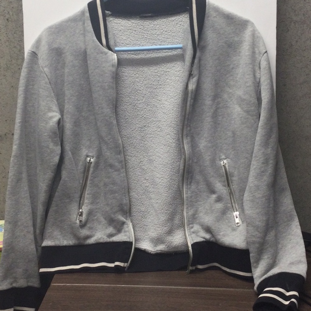 Girls 10-12 gray zip up jacket